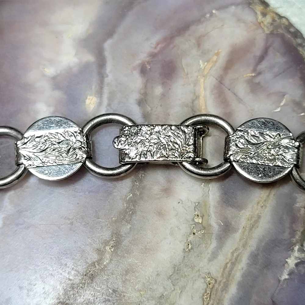 Sarah Coventry Silver Chocker Necklace - Picture 4 of 9